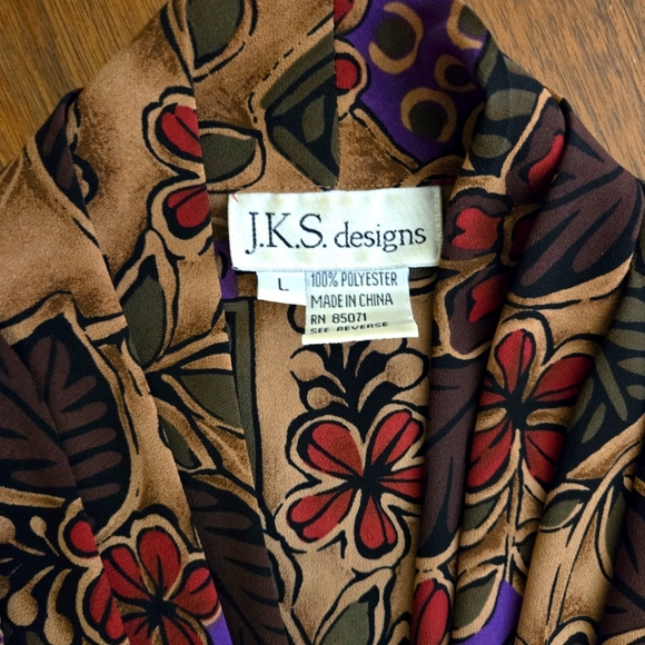 J.K.S. Designs, Woman’s Pleated Neckline Print Blouse, Size Large - Picture 8 of 8